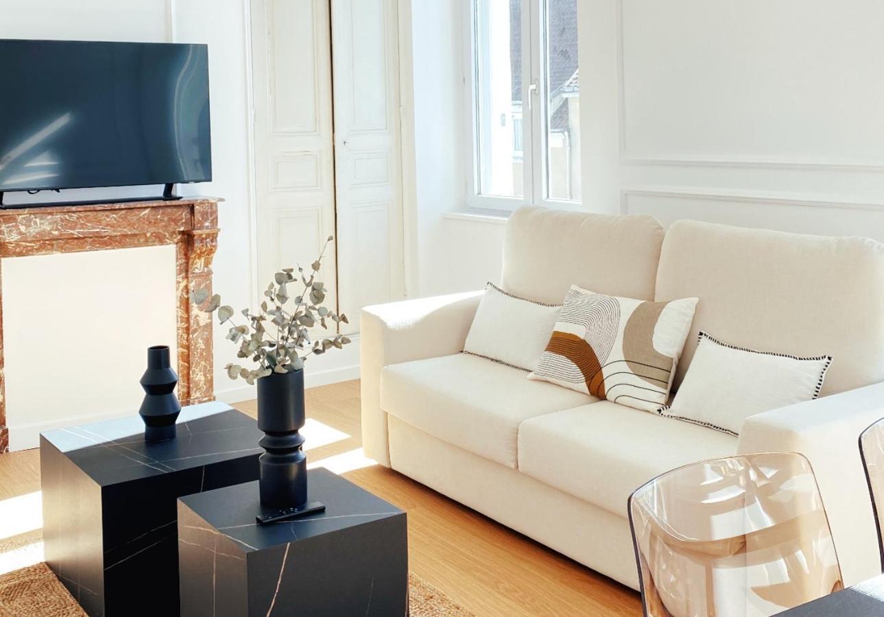Le Haussmann ⸱ Stationnement Gratuit ⸱ Fibre Apartment Deols ภายนอก รูปภาพ
